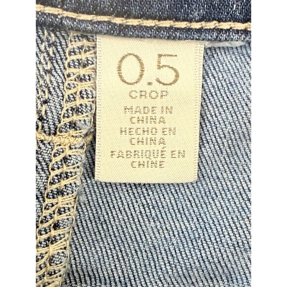 Chico's Platinum Jeans Women's 0.5 Short US-6 Blue Mid-Rise Slim Leg 30" Inseam - Picture 13 of 14
